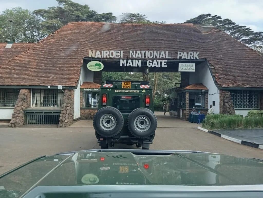 4×4 Land Cruiser entering Nairobi National Park for a half-day group safari